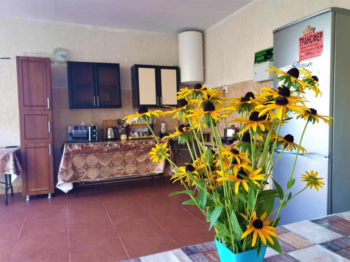 Guest House Lykhny Gagra Exterior photo