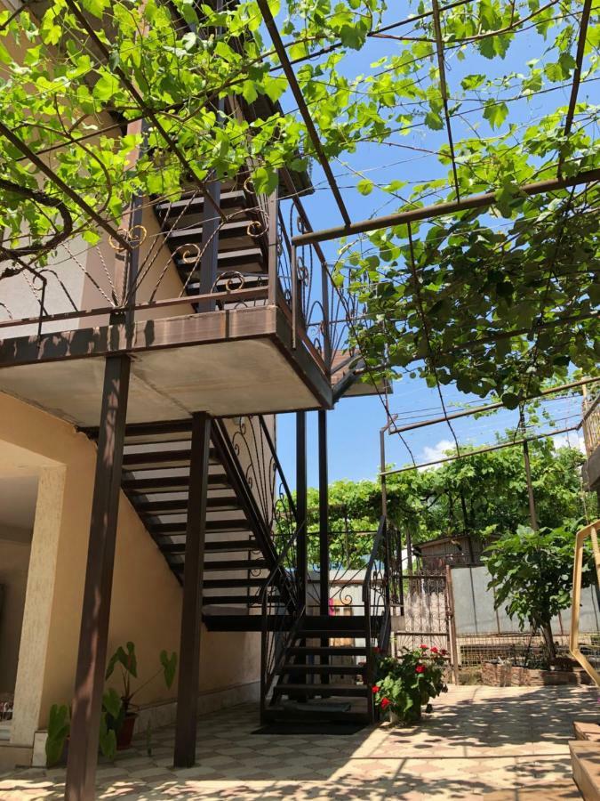 Guest House Lykhny Gagra Exterior photo
